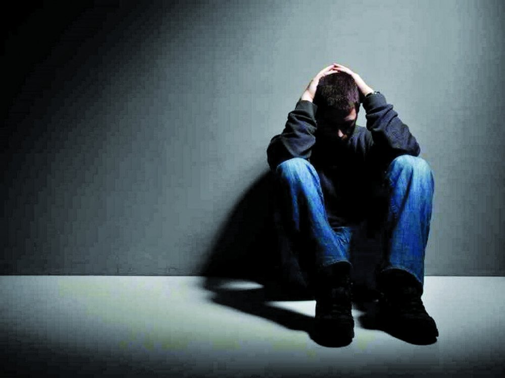 الوسواس والأفكار السلبية المتكررة كعرض نفسي للسحر